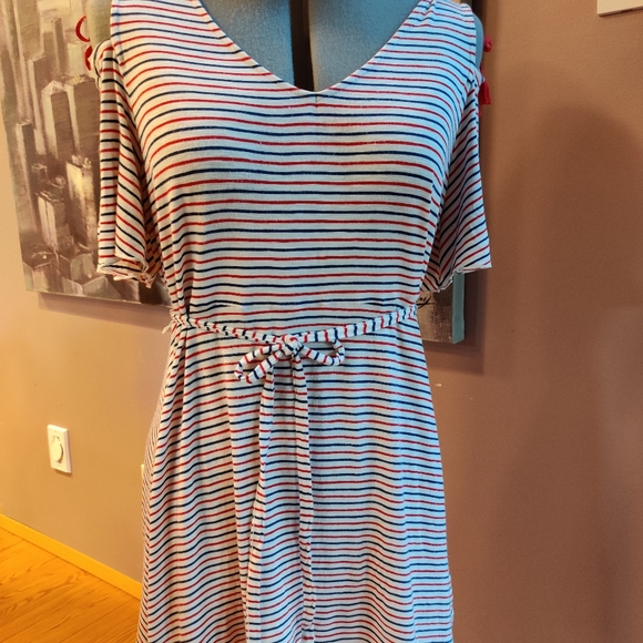 Peekaboo shoulder striped maternity shirt - Picture 3 of 8